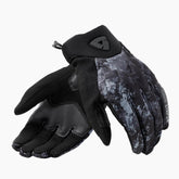 Guanti Continent, un guanto con microfibra E-touch e protezione TPR. Ideali per moto. Di REV'IT!.